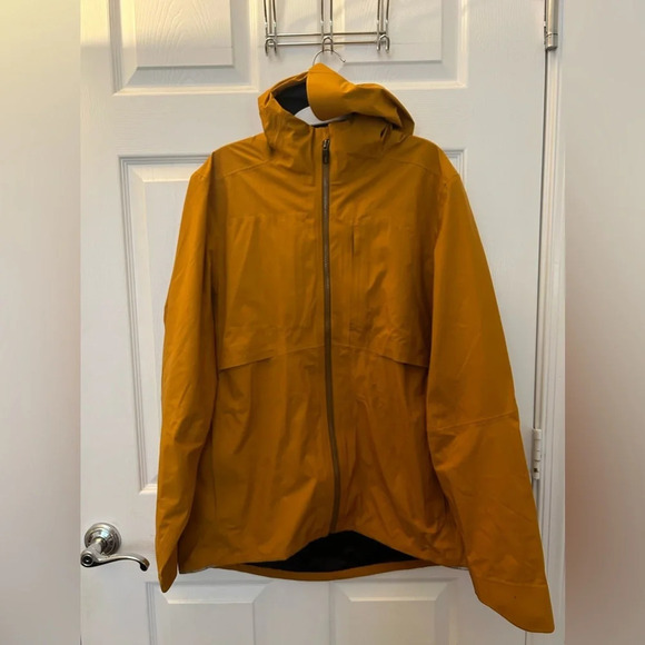 ! Lululemon Outpour Field Jacket Raincoat Men’s Size Large - Picture 2 of 7